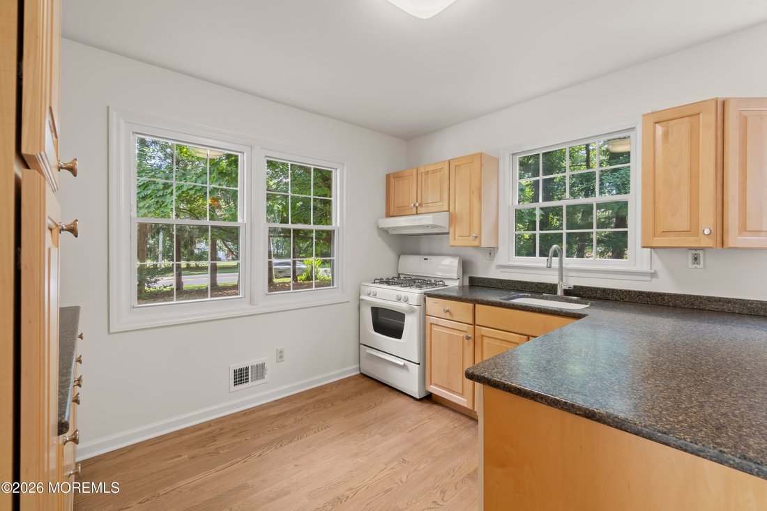 Freehold Township, New Jersey, United States 5 - 19000098