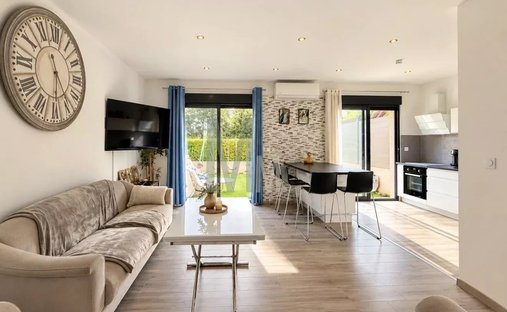House in Colombier, Le Cannet, France 1