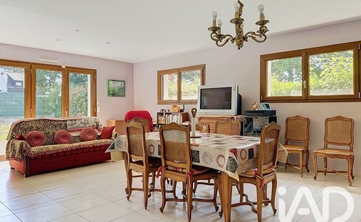Casa en Le Bono, Bretaña, Francia 1