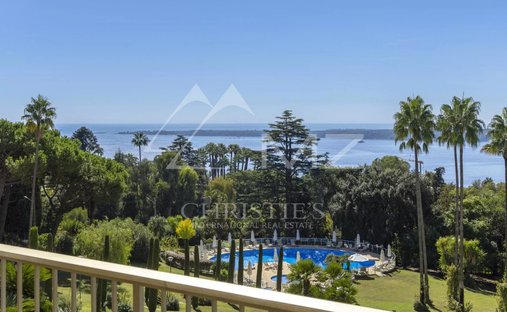 Apartment in La Maure-Super Cannes, Vallauris, France 1