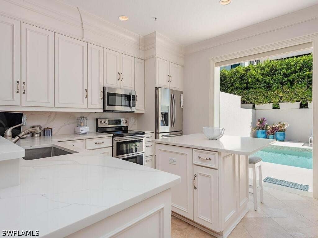 Condo in Naples, Florida, United States 4 - 19006424