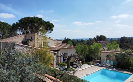Villa in La Gazelle, Nimes, France 1