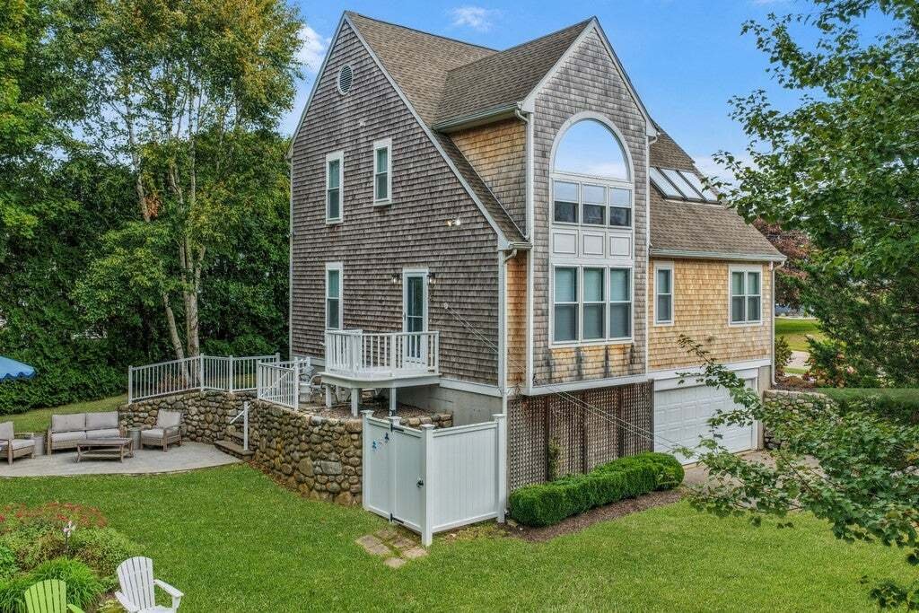 House in Westerly, Rhode Island, United States 2 - 19003048
