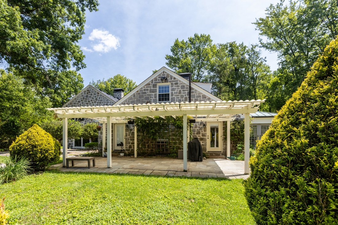 House in Sewickley, Pennsylvania, United States 4 - 18684545