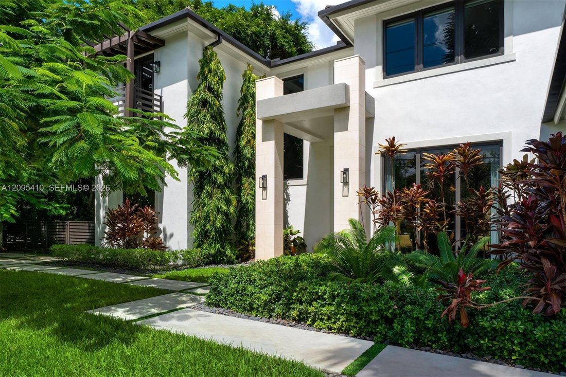 House in Miami, Florida, United States 2 - 19004353