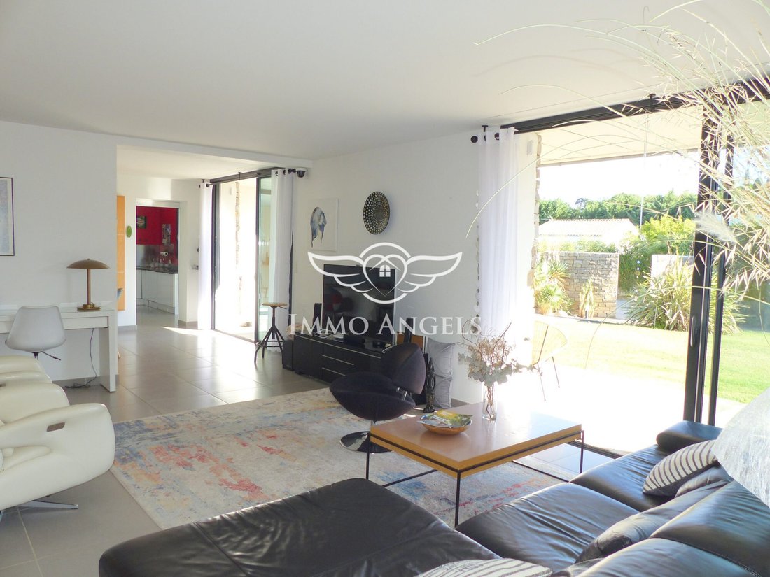 House in Aigues-Vives, Occitania, France 4 - 19006316