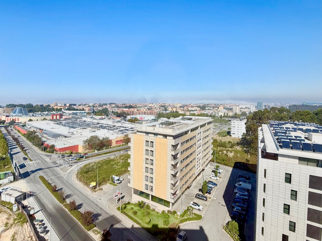Apartment in Mafamude e Vilar do Paraiso, Porto District, Portugal 1 - 19007627