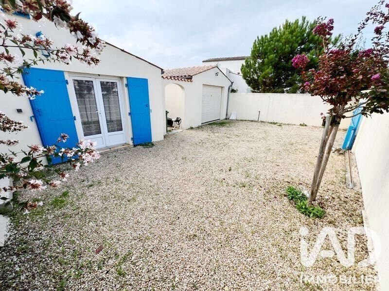 House in Saint-Denis-d'Oleron, Nouvelle-Aquitaine, France 3 - 19008418