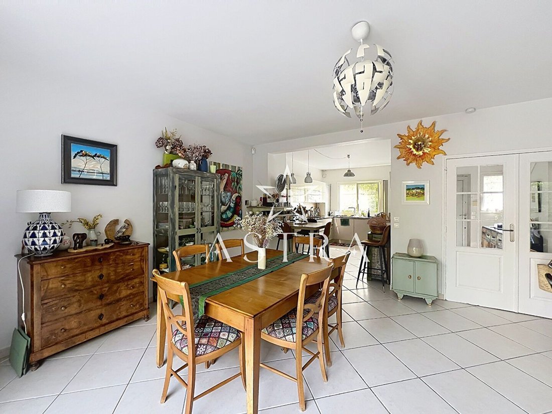 House in Antony, Ile-de-France, France 3 - 19005166