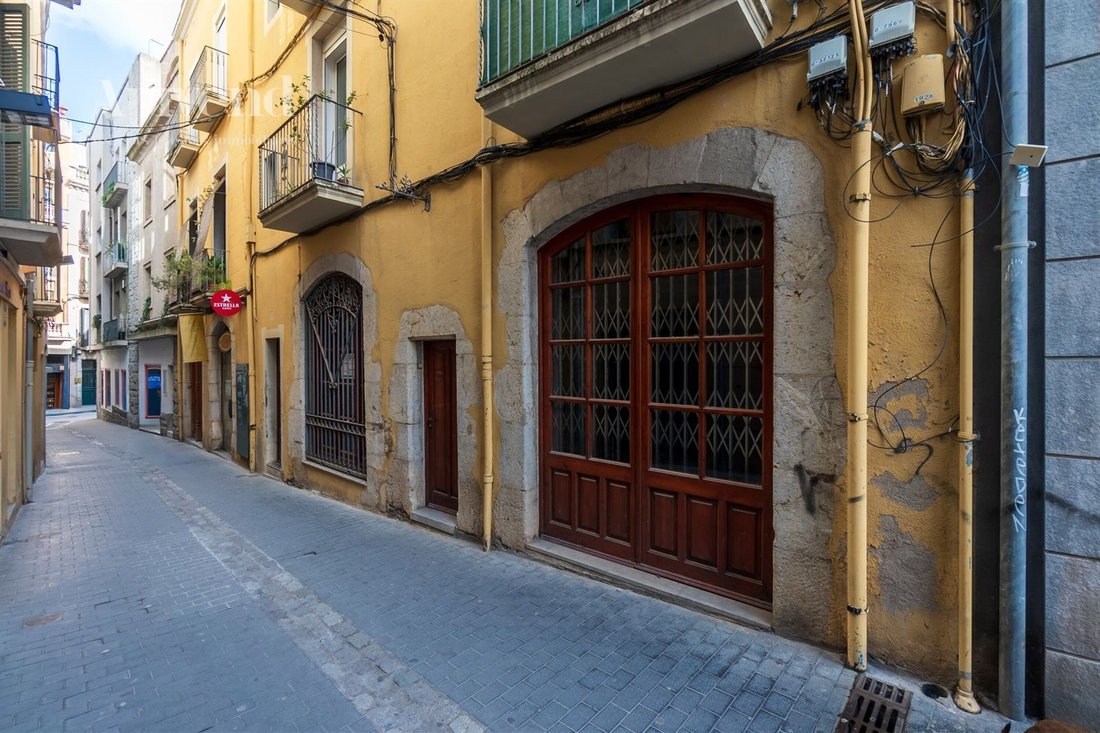 House in Figueres, Catalonia, Spain 2 - 19007414