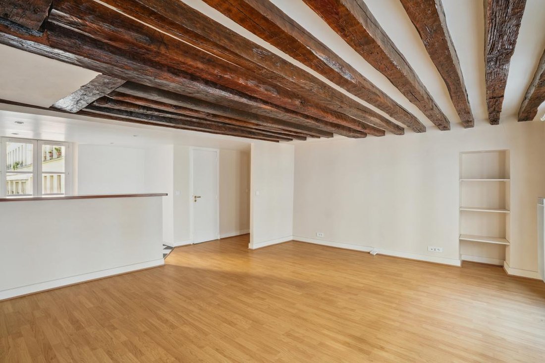 Apartment in Nation-Alexandre Dumas, Paris 11e Arrondissement, Paris 4 - 19001335