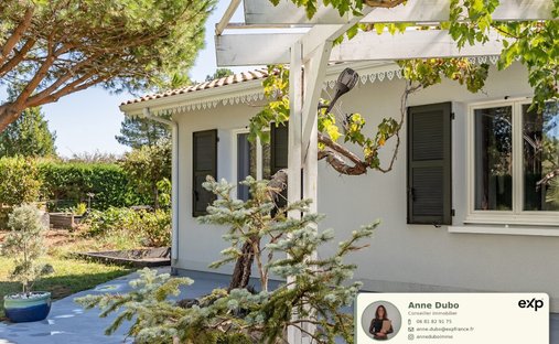 House in Salles, Nouvelle-Aquitaine, France 1
