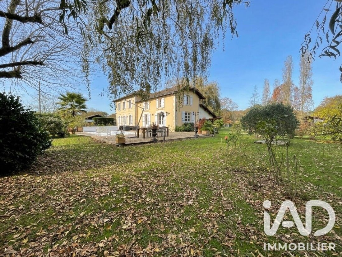 House in Mios, Nouvelle-Aquitaine, France 1 - 16752677