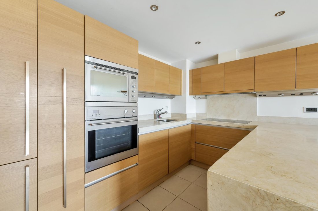 Apartment in South Lambeth, Wandsworth (Greater London), England 3 - 19006784