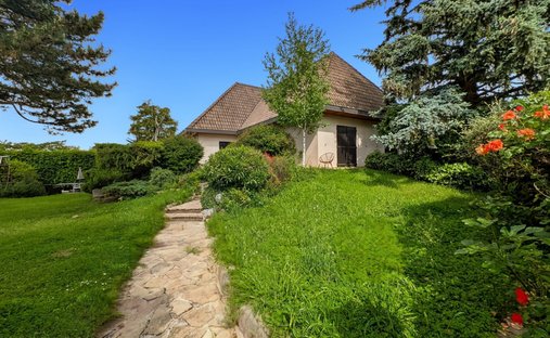 Casa en Mi Plaine-Manissieux-Village, Saint-Priest, Francia 1