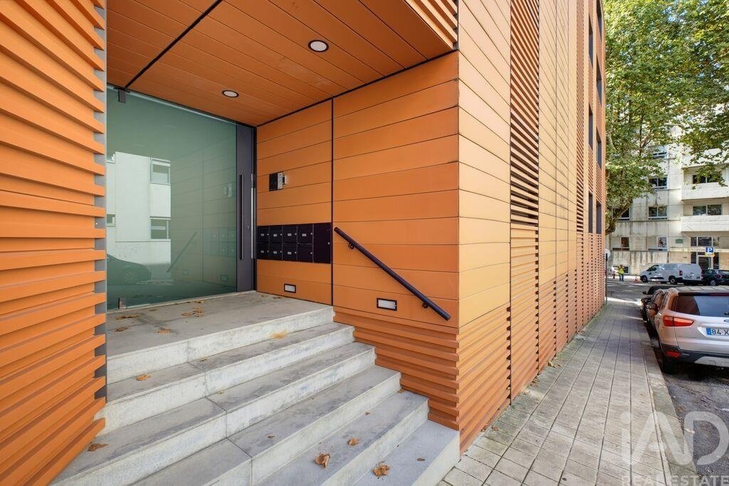 Apartment in Cedofeita, Santo Ildefonso, Se, Miragaia, Sao Nicolau e Vitoria, Porto District, Portugal 3 - 19008229