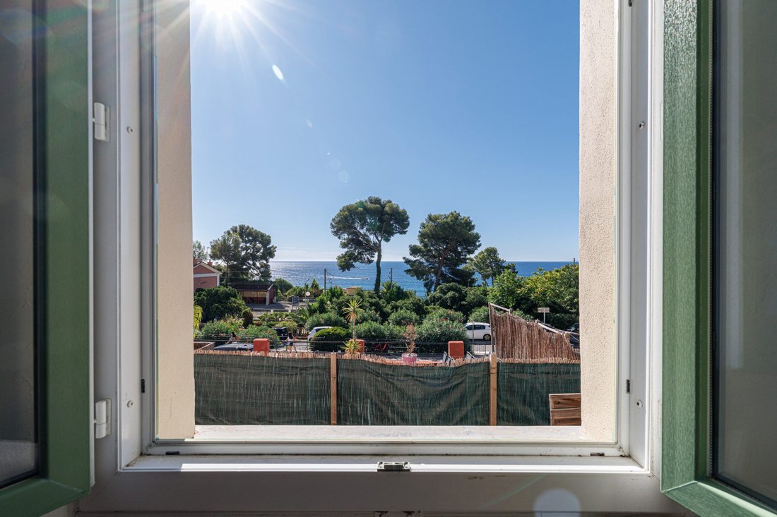 Wohnung in Èze, Provence-Alpes-Côte d'Azur, Frankreich 1 - 17893192
