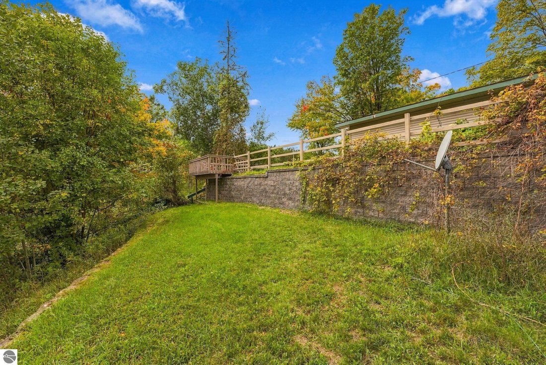 House in Lake City, Michigan, United States 5 - 19006534