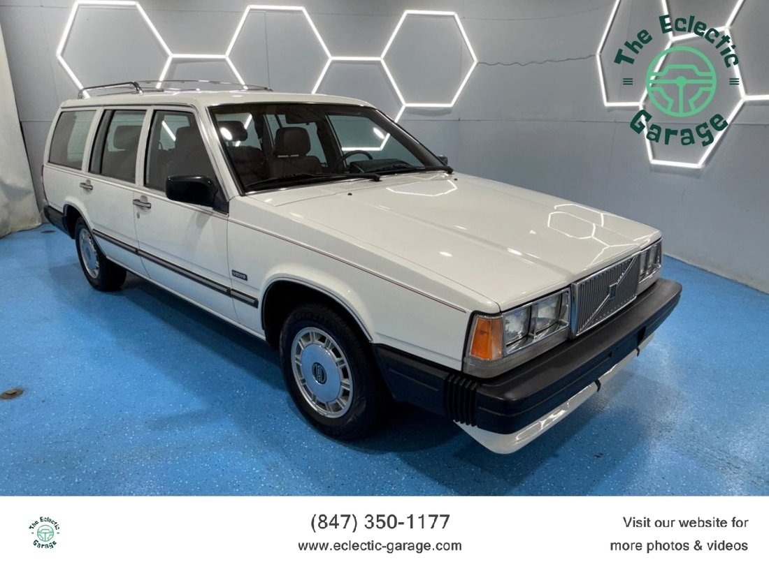 Station Estate Wagon in Bensenville, IL, United States 1 - 19008030