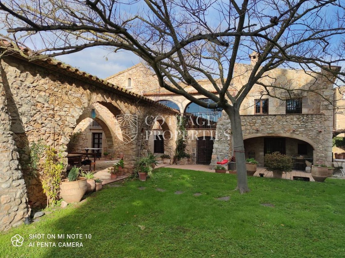 Estate in Viladamat, Catalonia, Spain 2 - 19005661