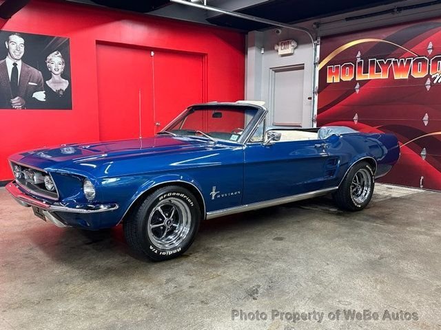 Ford Mustang Convertible in Calverton, NY, United States 3 - 19003176