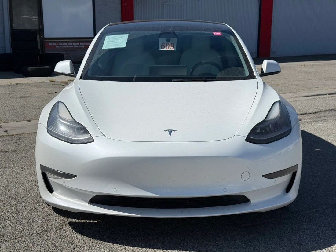 Sedan in Azusa, CA, United States 2 - 19008025