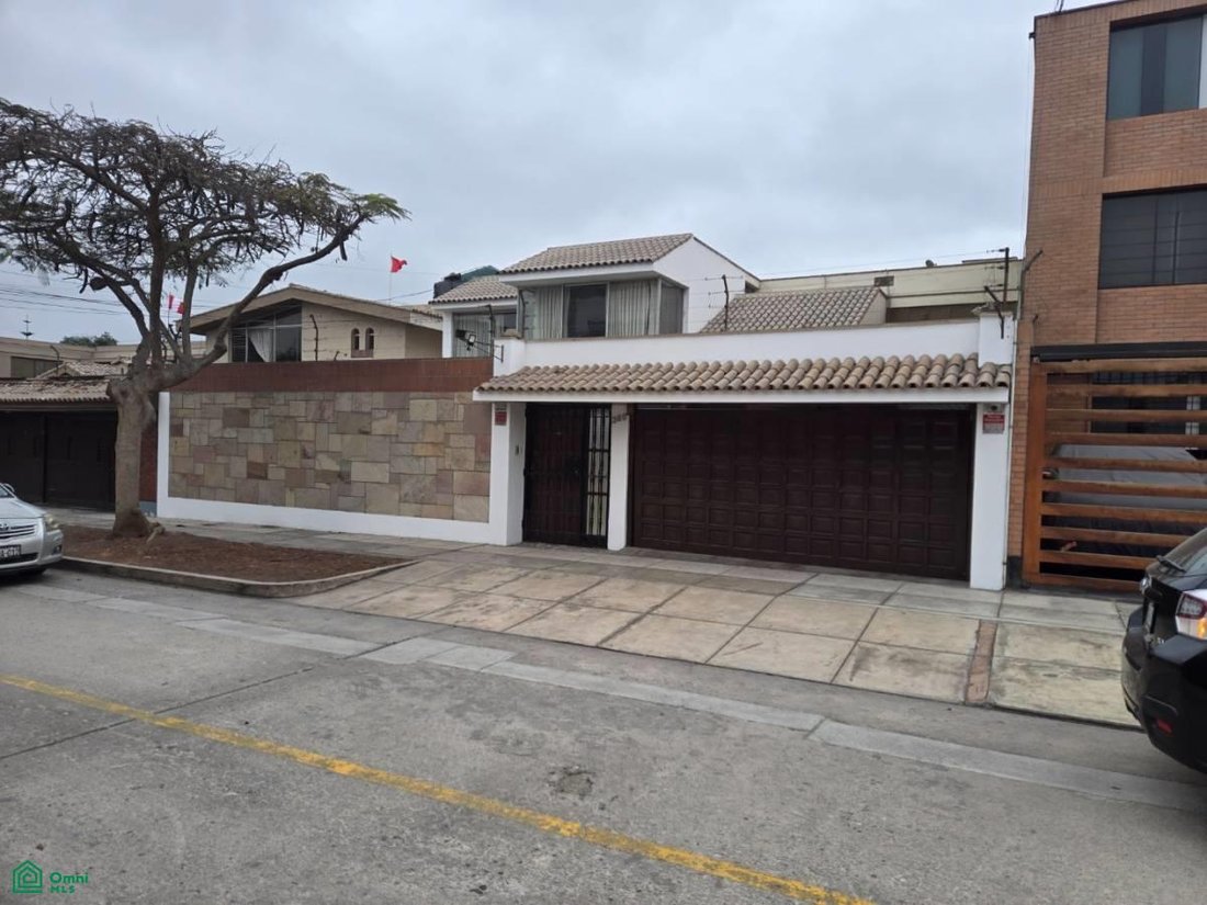 House in San Juan de Miraflores, Metropolitan Municipality of Lima, Peru 2 - 19000485