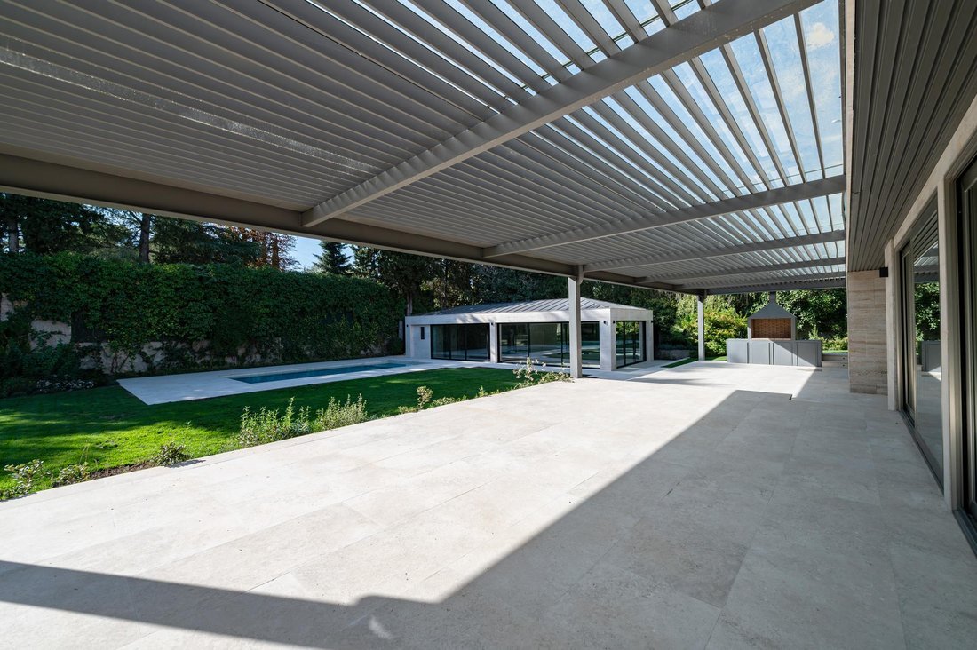 Villa in La Moraleja, Alcobendas, Comunidad de Madrid 4 - 19000551