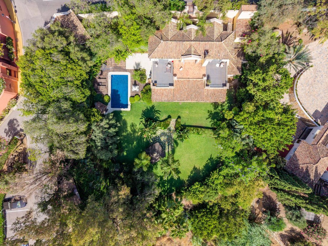 Villa in Benahavis, Andalusia, Spain 3 - 19000794