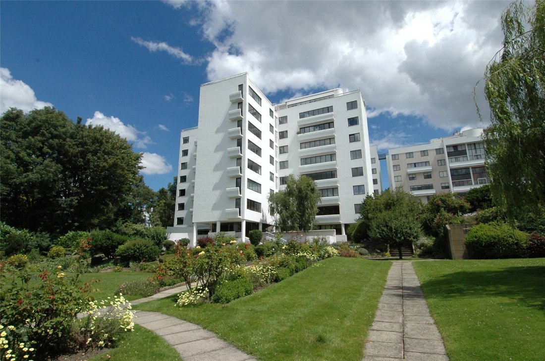 Apartment in Holly Village, Haringey, England 2 - 19006985