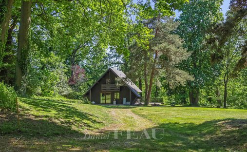House in Les Metz-Pont Colbert, Jouy-en-Josas, France 1