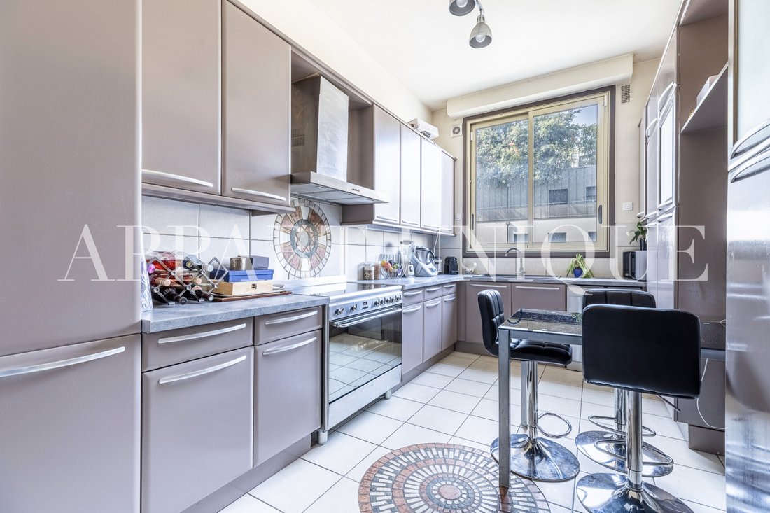Apartment in Bois de Boulogne, Paris 16e Arrondissement, Paris 4 - 17683962
