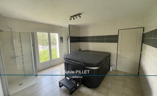 Maison à Saint-Michel-en-l'Herm, Pays de la Loire, France 1