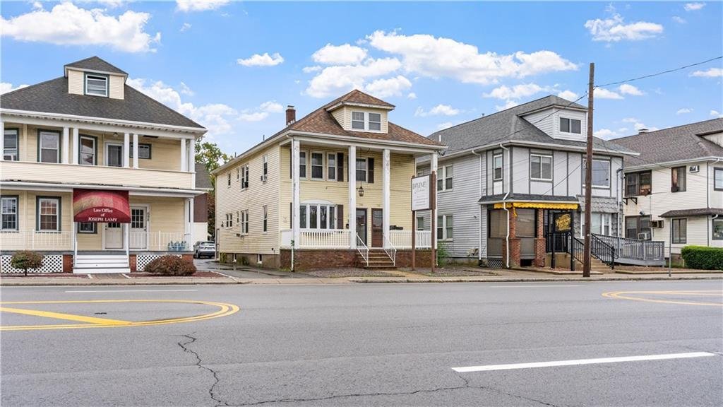 House in Cranston, Rhode Island, United States 1 - 19002175