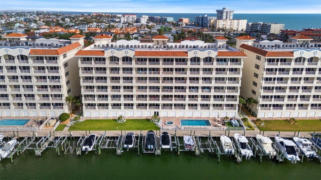 Maison à Madeira Beach, Floride, États-Unis 1 - 18495961