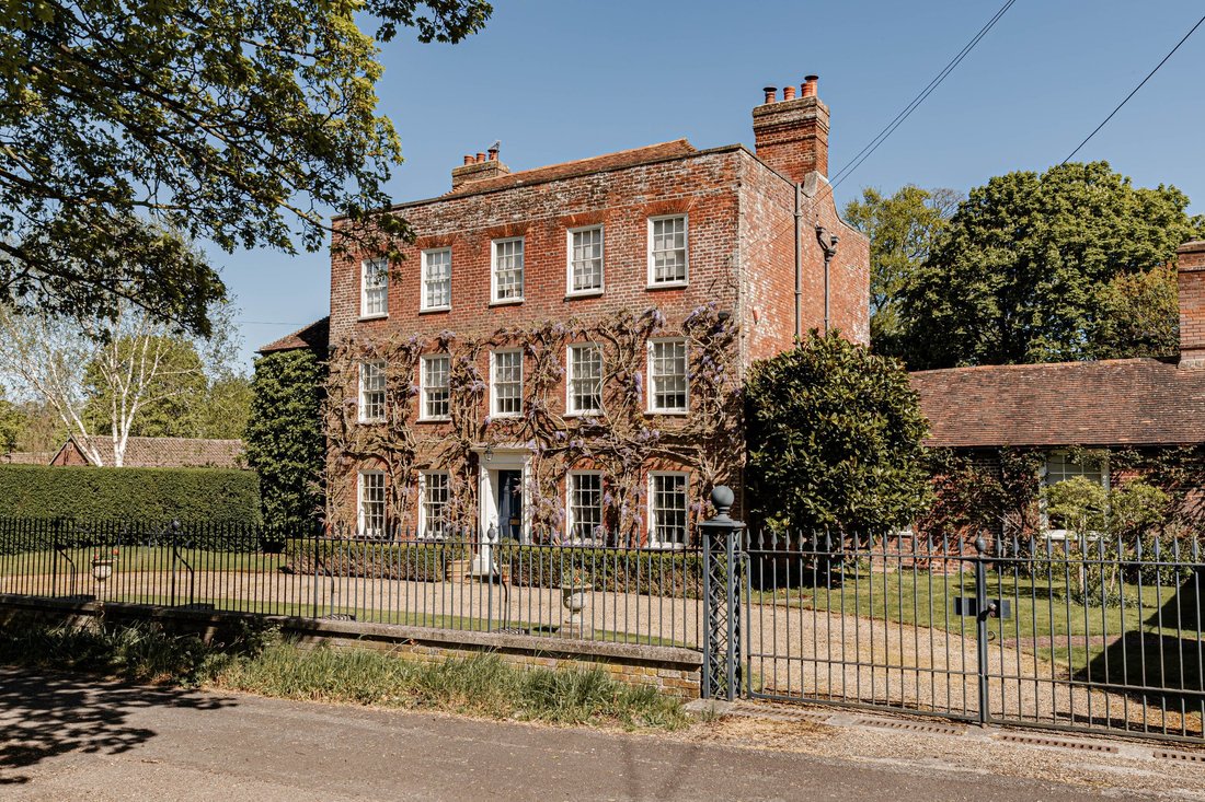 House in Barham, England 1 - 19000505
