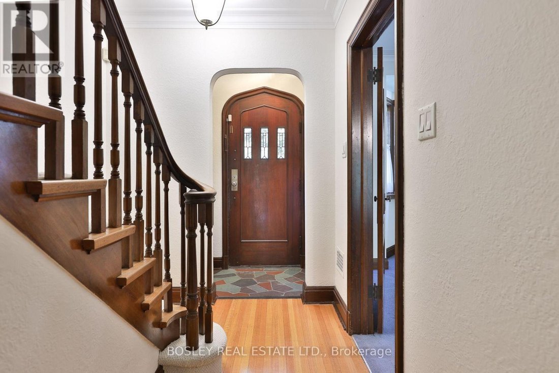 House in Toronto, Ontario, Canada 3 - 19006090