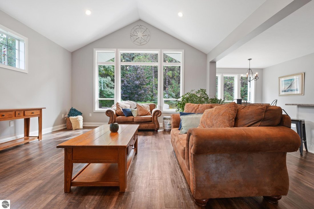House in Traverse City, Michigan, United States 5 - 19006533