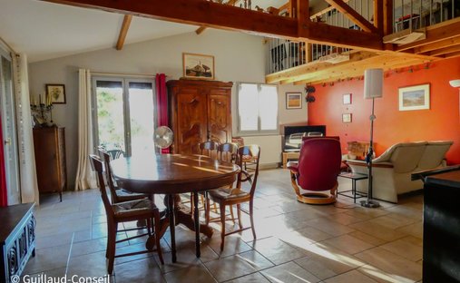 Casa a Reyrieux, Auvergne-Rodano-Alpi, Francia 1