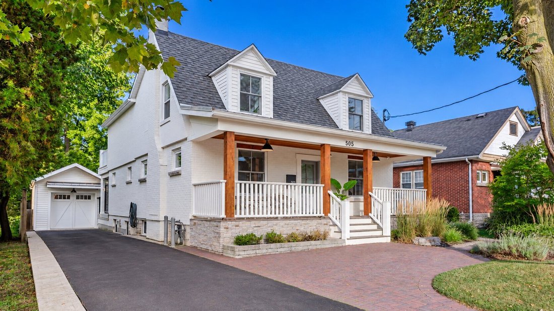 House in Burlington, Ontario, Canada 1 - 19002154
