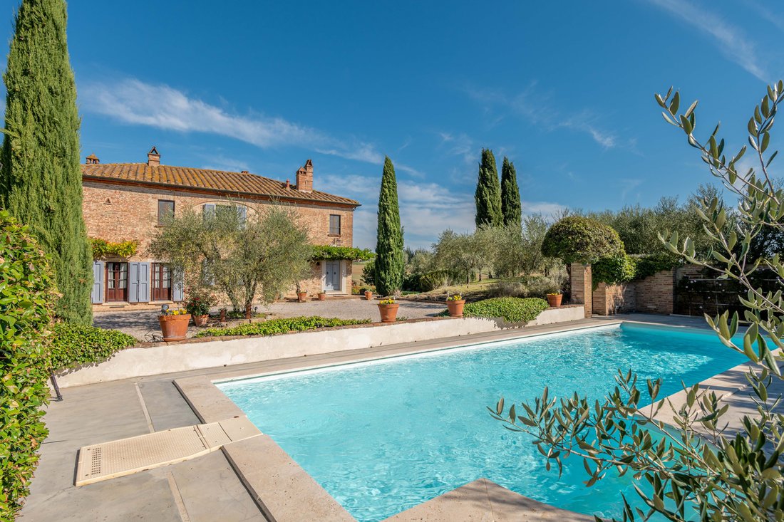 Country House in Montepulciano, Tuscany, Italy 2 - 19008243