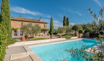 Country House in Montepulciano, Tuscany, Italy 1