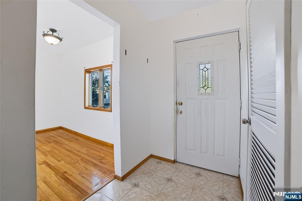 House in Dumont, New Jersey, United States 4 - 19008305
