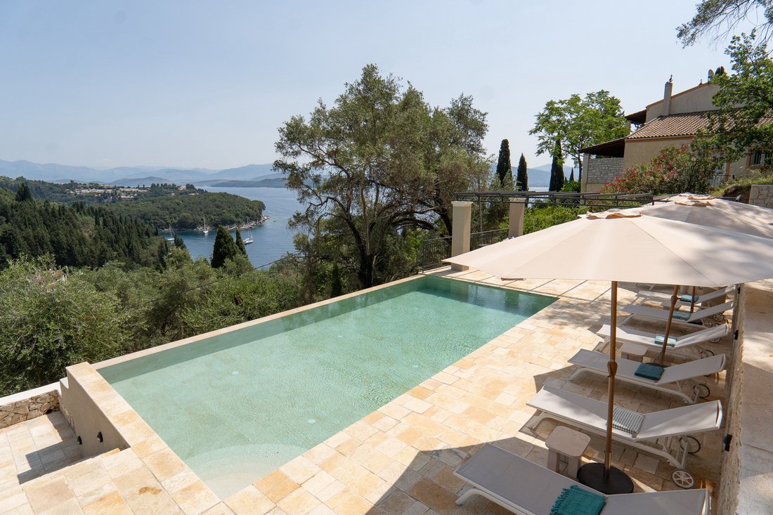 Villa in Corfu, Peloponnese, Western Greece and the Ionian, Greece 2 - 19008321