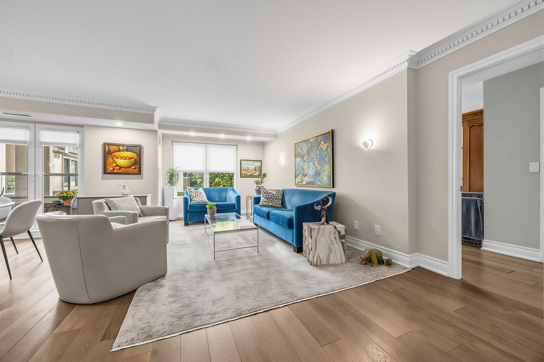 Condo in Toronto, Ontario, Canada 4 - 19008389