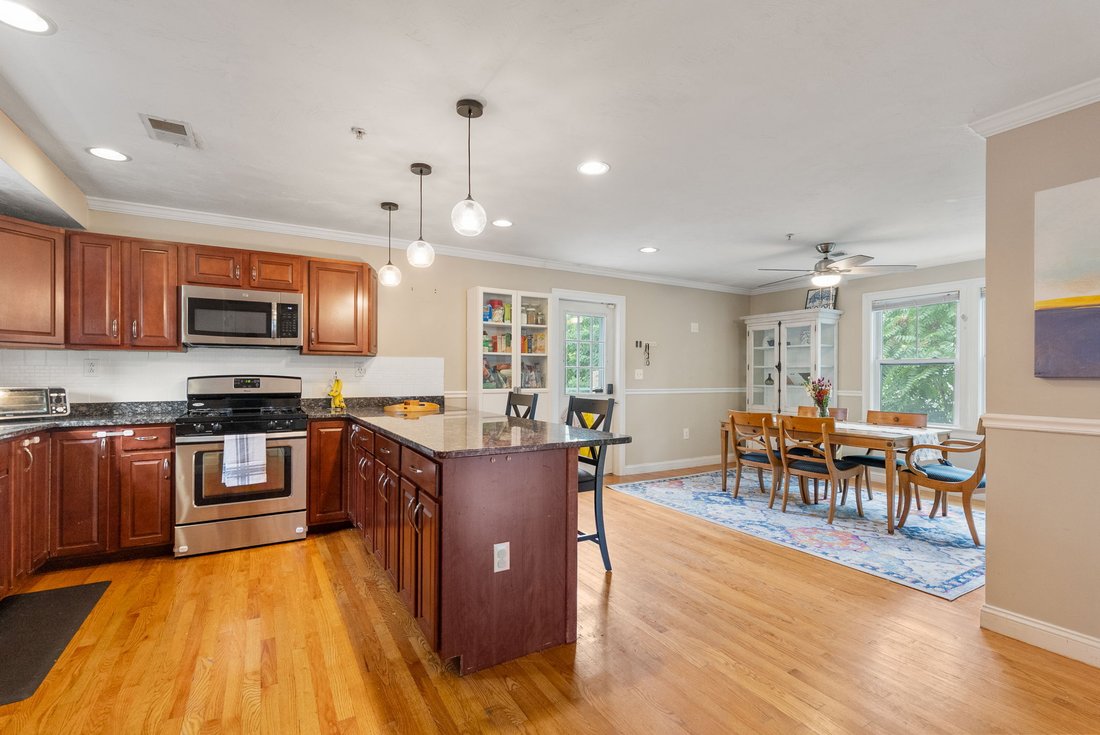 Condo in Boston, Massachusetts, United States 5 - 19008390