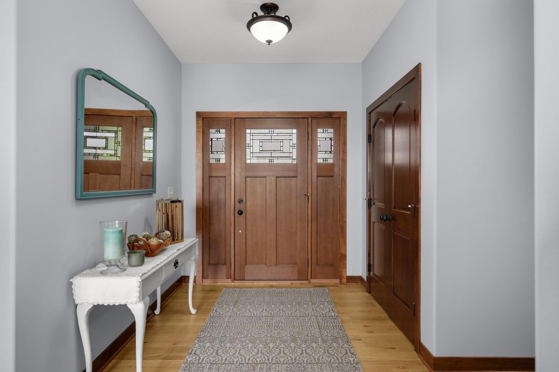 Nowthen, Minnesota, United States 3 - 19008358