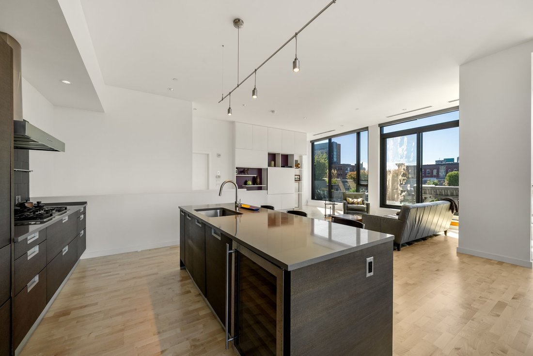 Condo in Boston, Massachusetts, United States 5 - 19008394