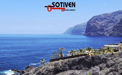 Penthouse in Acantilados de Los Gigantes, Canary Islands, Spain 1