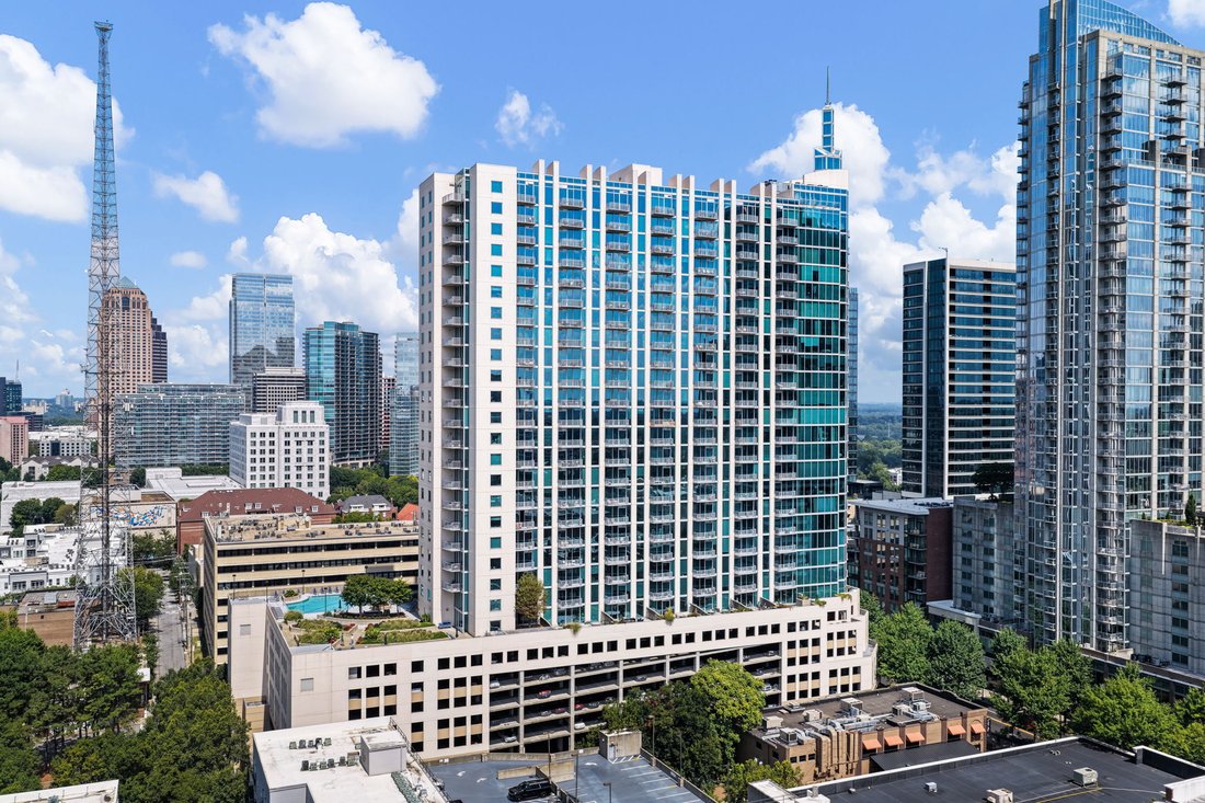 Condo in Atlanta, Georgia, United States 2 - 19008487